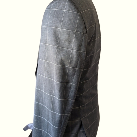 New . Alton Lane Gray Windowpane Tailor Fit Blazer... Size 40L - Picture 4 of 8
